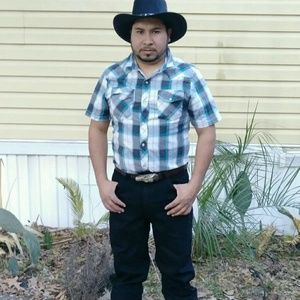 Meet your Posher, Cris